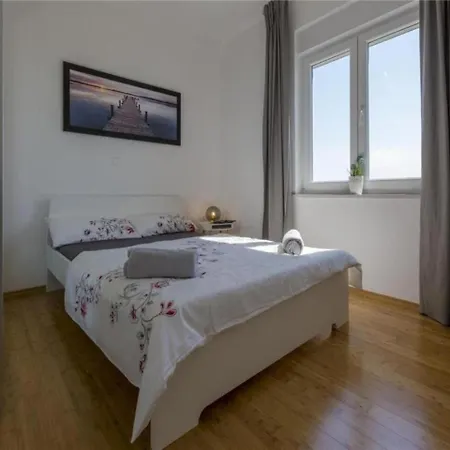 Tiny Apartment *